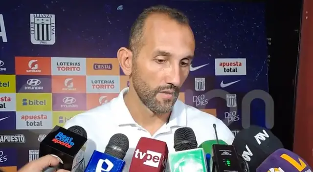Hernán Barcos lamentó no poder llevarse los tres puntos frente a Sporting Cristal. Hernán Barcos lamentó no poder llevarse los tres puntos frente a Sporting Cristal.