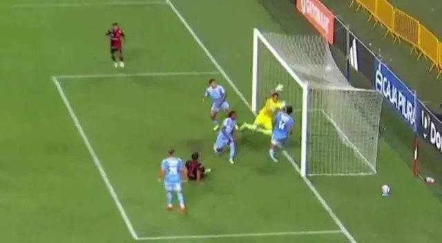 Jean Pierre Archimbaud marcó el 2-0 para FBC Melgar