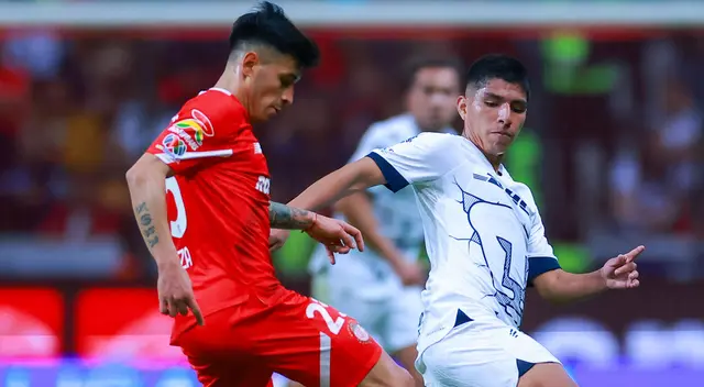 Piero Quispe jugó ante Toluca en el Estadio Nemesio Díez.
