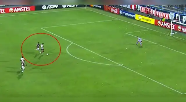 Kevin Serna no logró marcar el 1-0 para Alianza.