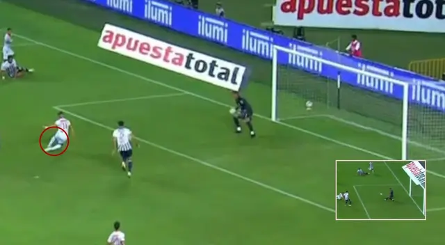 Angelo Campos evitó el gol de su portería con tremenda atajada