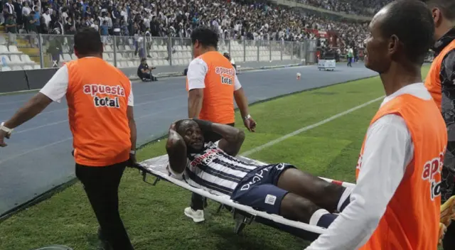 Cecilio Waterman dejó el campo en camilla durante el Alianza Lima vs. Sport Boys