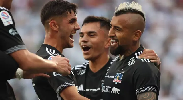 Arturo Vidal marcó el primer gol de Colo Colo frente a la U Católica