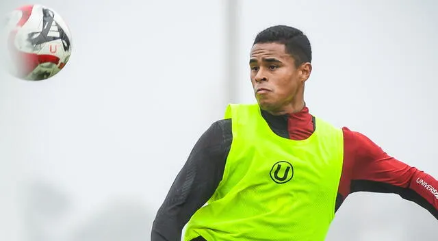 Christopher Olivares