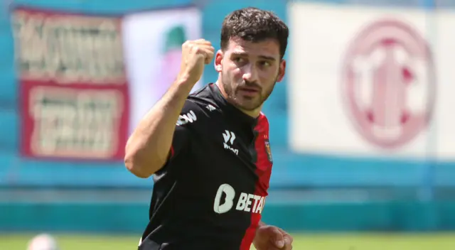 Bernardo Cuesta firmó su segundo doblete con Melgar en la Liga 1. Bernardo Cuesta firmó su segundo doblete con Melgar en la Liga 1.