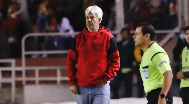 Marco Valencia asumió el cuadro rojinegro tras la salida de Pablo de Muner. Foto: Liga 1 Marco Valencia asumió el cuadro rojinegro tras la salida de Pablo de Muner. Foto: Liga 1