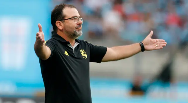 Enderson Moreira confía en pelear hasta el final por el Torneo Apertura.