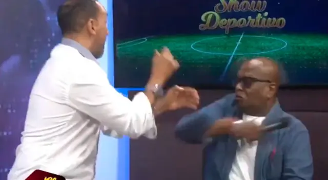 Elejalder Godos intentó 'golpear' con el micrófono a periodista en pleno debate