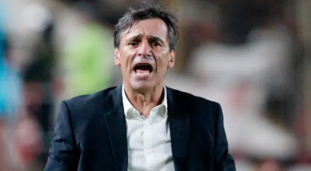 Fabián Bustos definió su futuro en Universitario tras quedar eliminado en la Copa Libertadores