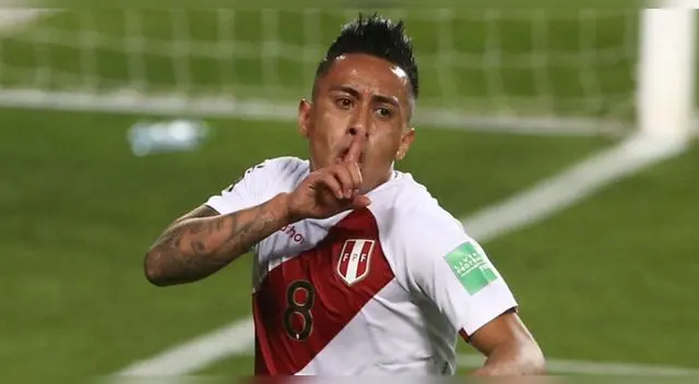 Christian Cueva visto con dos mujeres en pichanga tras cita al cine con Pamela López