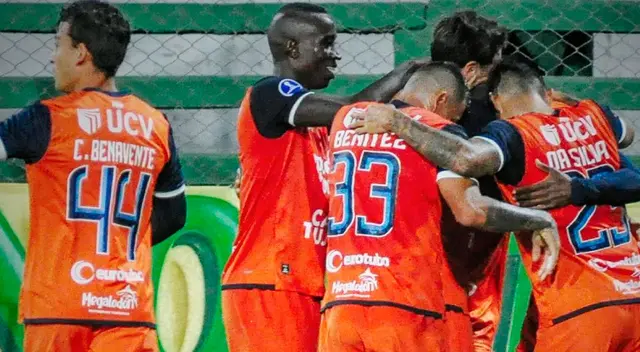 César Vallejo vs. Defensa y Justicia por el grupo A de la Copa Sudamericana 2024.