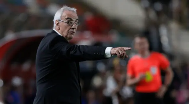 Jorge Fossati, técnico de la selección peruana Jorge Fossati, técnico de la selección peruana