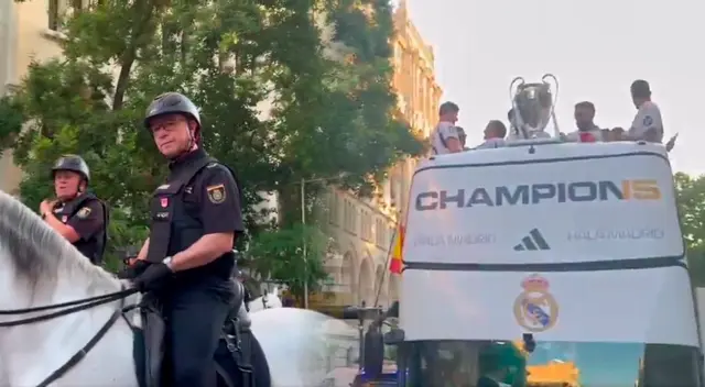 Real Madrid inició la celebraciones en España. Foto: Composición Líbero/Carrusel Deportivo