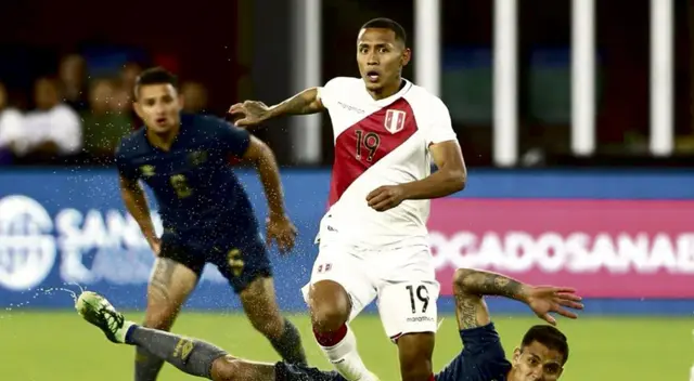 Bryan Reyna en acción contra El Salvador Bryan Reyna en acción contra El Salvador