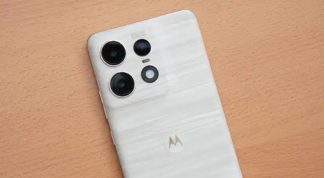 Conoce las características y precio del Motorola Moto Edge 50 PRO 5G, el gama alta de Motorola.