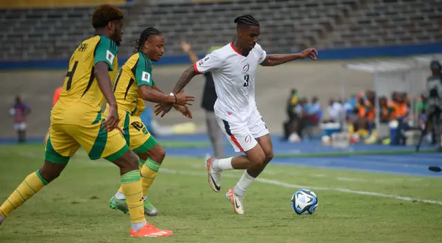 Jamaica y República Dominicana jugaron en el National Stadium Independence Park.
