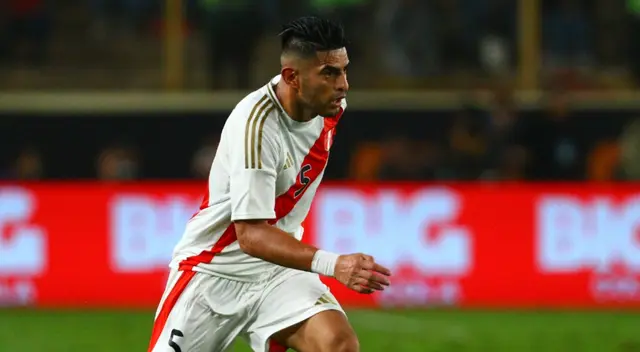 Carlos Zambrano tuvo un gran partido ante El Salvador Carlos Zambrano tuvo un gran partido ante El Salvador