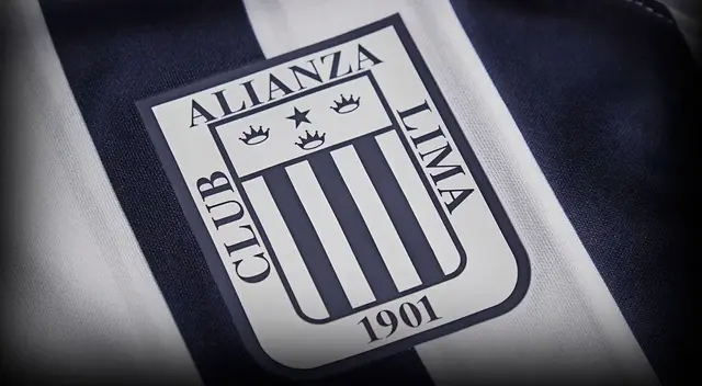 Alianza Lima fue su rival y ahora el DT se quedó sin empleo.