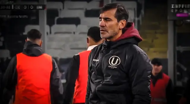 Fabián Bustos lamenta la baja de Universitario ante Colo Colo.