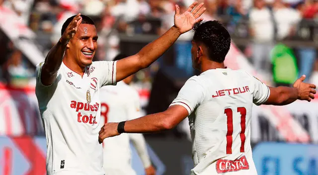 Universitario luce a su jugador de talla internacional emociona a sus hinchas