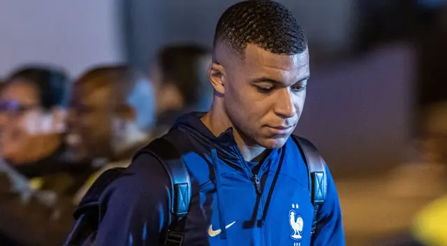 Mbappé y su reacción ante las críticas por eliminación de Francia de la Eurocopa 2024. Mbappé y su reacción ante las críticas por eliminación de Francia de la Eurocopa 2024.
