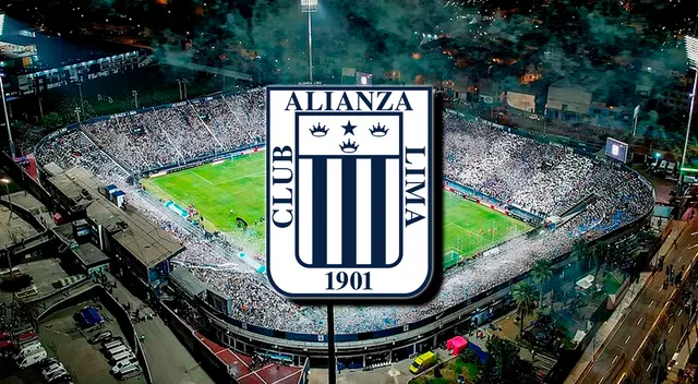 Un hincha de Alianza Lima firmó contrato previo al clásico ante Universitario.
