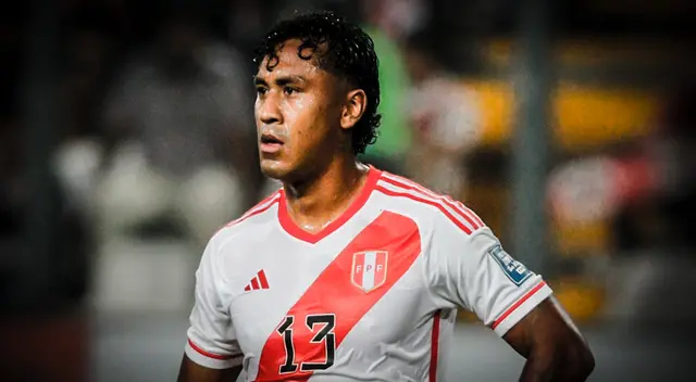 Renato Tapia sigue sin club a poco de cerrar el mes de julio. Renato Tapia sigue sin club a poco de cerrar el mes de julio.