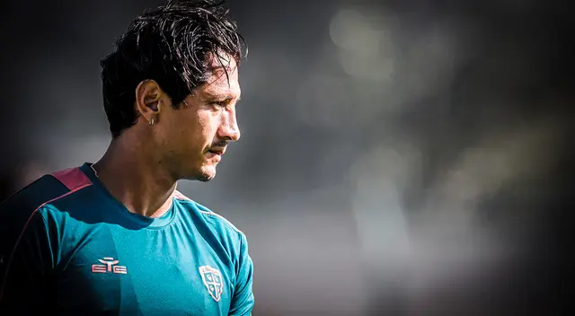 Gianluca Lapadula reapareció en los entrenamientos de Cagliari. Gianluca Lapadula reapareció en los entrenamientos de Cagliari.