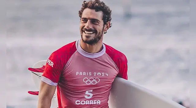 Alonso Correa avanzó a semifinales en surf en los Juegos Olímpicos de París 2024.