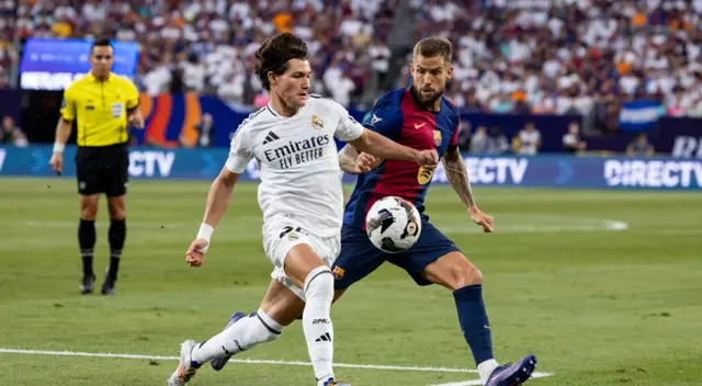 Real Madrid y Barcelona chocaron por la Soccer Champions Tour Real Madrid y Barcelona chocaron por la Soccer Champions Tour