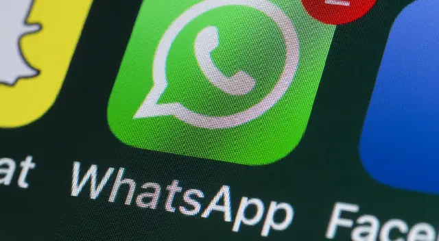 Guía para crear stickers personalizados usando Meta AI de WhatsApp. Guía para crear stickers personalizados usando Meta AI de WhatsApp.