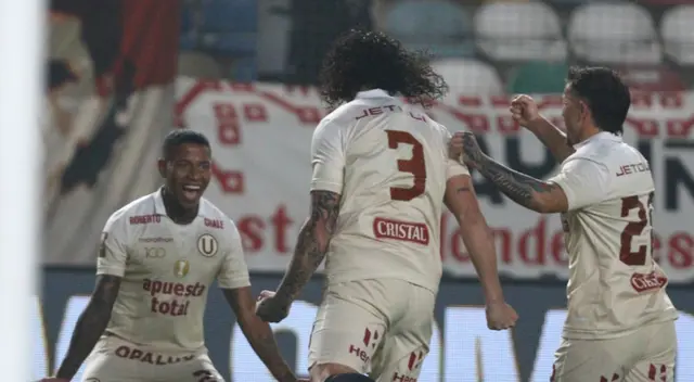 Universitario derrotó a César Vallejo en el Estadio Monumental Universitario derrotó a César Vallejo en el Estadio Monumental