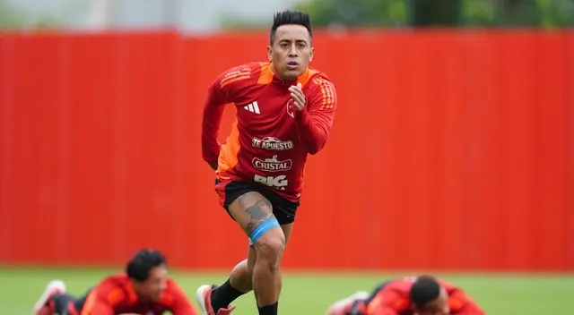 Christian Cueva sigue sin club a poco de finalizar el mercado de pases Christian Cueva sigue sin club a poco de finalizar el mercado de pases