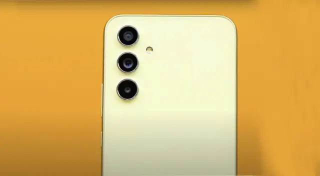 Conoce las características y precio del Galaxy A54, el gama media más potente y barato de Samsung. Conoce las características y precio del Galaxy A54, el gama media más potente y barato de Samsung.
