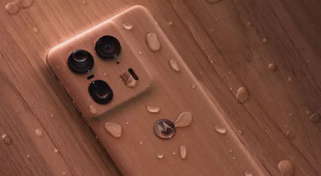 Este Motorola ha sido lanzado en 2024, y es una gran competidor del Samsung Galaxy S24 Ultra y el iPhone 15 Pro Max. Este Motorola ha sido lanzado en 2024, y es una gran competidor del Samsung Galaxy S24 Ultra y el iPhone 15 Pro Max.