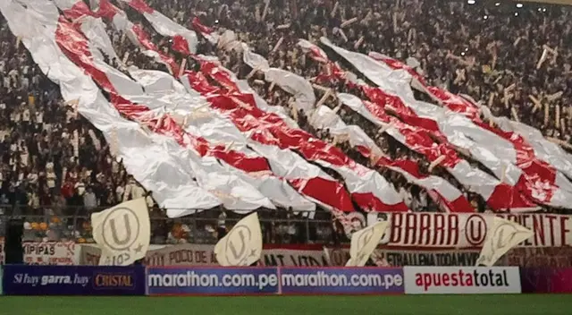 Figura de Universitario y una inesperada imagen que llamó la atención de los hinchas. Figura de Universitario y una inesperada imagen que llamó la atención de los hinchas.