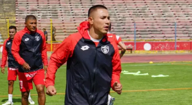 Jean Deza, delantero de Sport Huancayo Jean Deza, delantero de Sport Huancayo