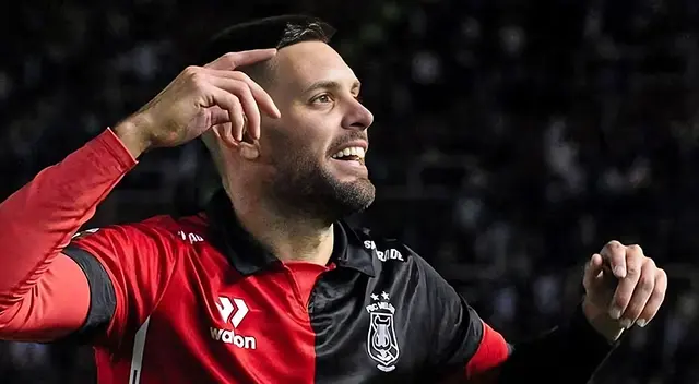 Leonel Galeano se fue con un sabor amargo del partido ante Alianza Lima Leonel Galeano se fue con un sabor amargo del partido ante Alianza Lima