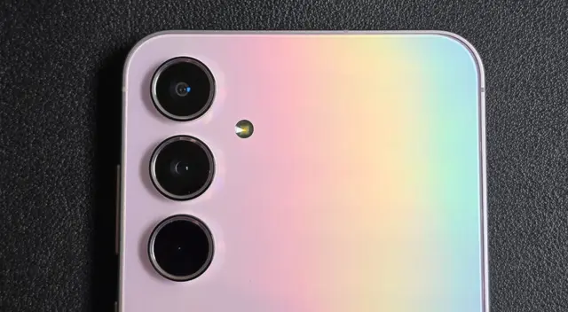 El celular Samsung más poderoso y a un precio accesible. El celular Samsung más poderoso y a un precio accesible.