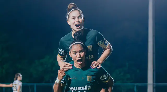 Lucar celebra su doblete ante Guaraní por la Copa Libertadores Femenina.