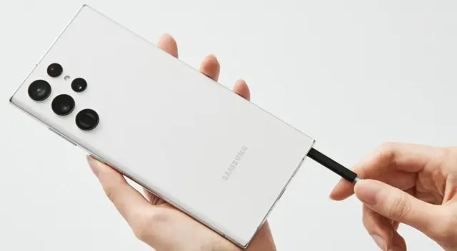 Este Samsung PREMIUM de 2022, en 2024 no solo cuenta con inteligencia artificial y Android 14, también con S-Pen para escribir en tiempo real. Este Samsung PREMIUM de 2022, en 2024 no solo cuenta con inteligencia artificial y Android 14, también con S-Pen para escribir en tiempo real.
