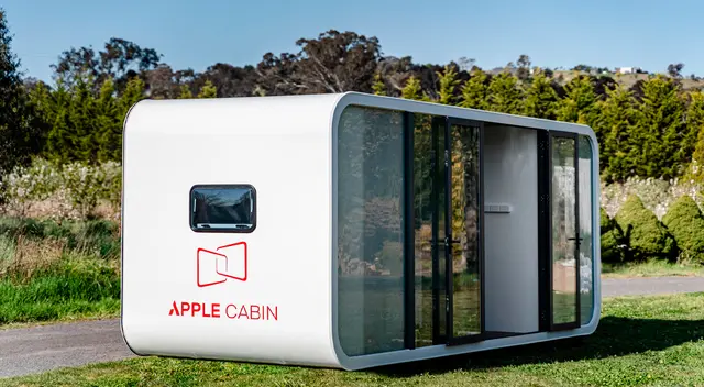 Conoce aquí la 'Apple Cabine', la casa en forma de iPhone que se encuentra en venta en Walmart. Conoce aquí la 'Apple Cabine', la casa en forma de iPhone que se encuentra en venta en Walmart.