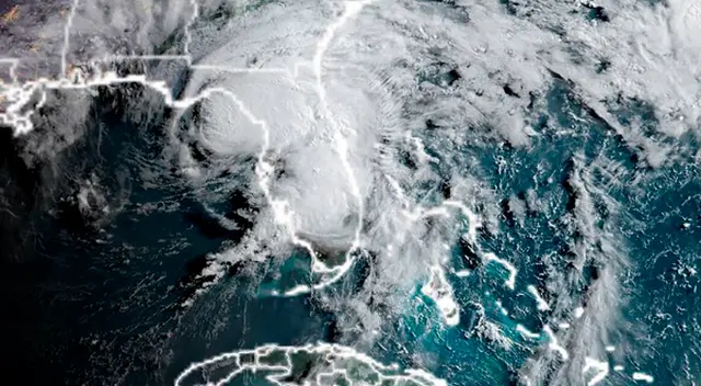 NHC se pronuncia tras posible formación de tormentas en el Atlántico y el Caribe NHC se pronuncia tras posible formación de tormentas en el Atlántico y el Caribe