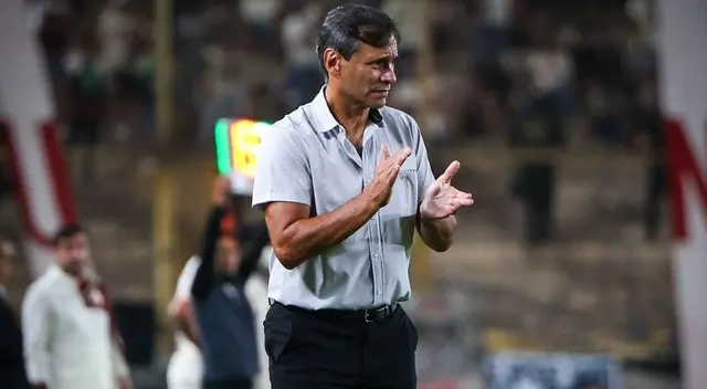 Fabián Bustos: "Lo importante es el centenario de la 'U'. Ninguna persona es más importante que el club".
