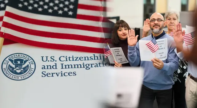 El Servicio de Ciudadanía e Inmigración de EE. UU. ofrece descuentos. El Servicio de Ciudadanía e Inmigración de EE. UU. ofrece descuentos.