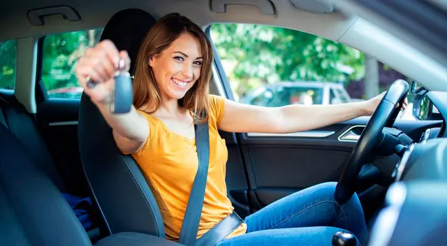 Conoce los pasos que debes seguir para tener tu licencia de conducir. Conoce los pasos que debes seguir para tener tu licencia de conducir.