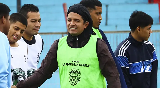 Reimond Manco había fichado por Real Independiente de Huacho hace un mes. Reimond Manco había fichado por Real Independiente de Huacho hace un mes.