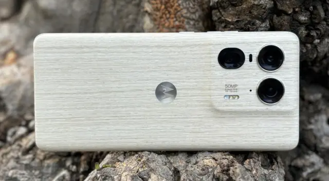 Este Motorola PREMIUM destaca por su procesador, el mejor si eres GAMER y quieres jugar con gráficos altísimos. Este Motorola PREMIUM destaca por su procesador, el mejor si eres GAMER y quieres jugar con gráficos altísimos.