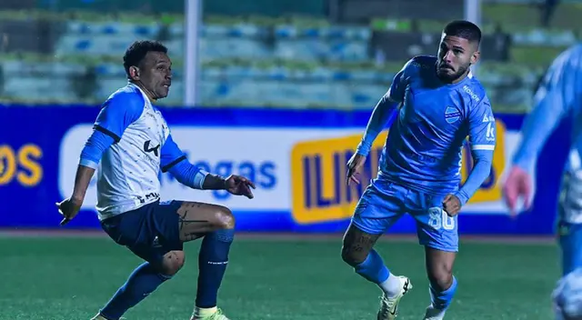 Bolívar solo pudo igualar ante Blooming, pero sigue en el liderato del Clausura boliviano. Bolívar solo pudo igualar ante Blooming, pero sigue en el liderato del Clausura boliviano.