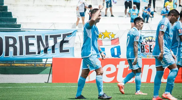 Martín Cauteruccio se lució con póker en goleada de 12-0 de Sporting Cristal. Martín Cauteruccio se lució con póker en goleada de 12-0 de Sporting Cristal.